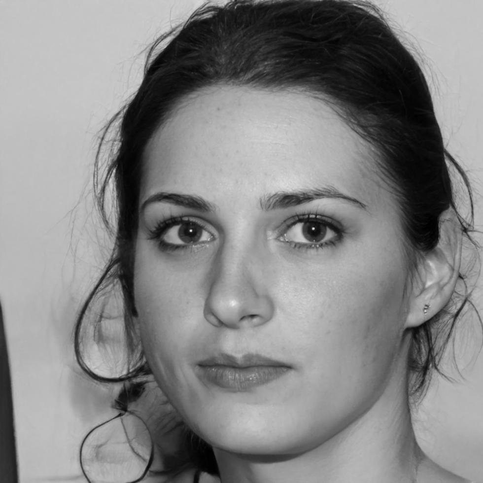 Instructora experta en modelado financiero